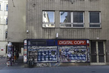 Slavkov se zbavil poutačů a reklam. Následovat ho chce centrum Brna