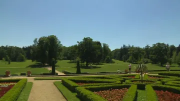 Zámecký park v Lánech