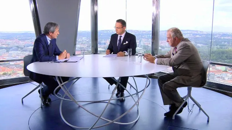 Otázky Václava Moravce: Stropnický vs. Ransdorf