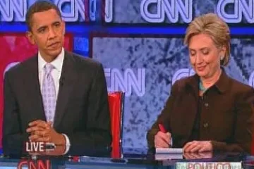 Komentátoři: Po superúterý budou muset Clintonová a Obama přitvrdit