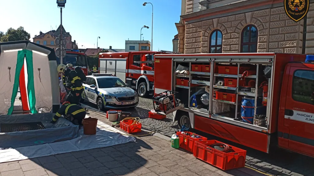 Zásah hasičů na gymnáziu v Kroměříži
