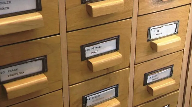 Lístkový katalog v knohvně