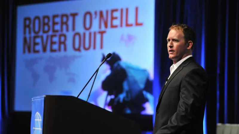 O'Neill pracuje v současnosti jako profesionální řečník