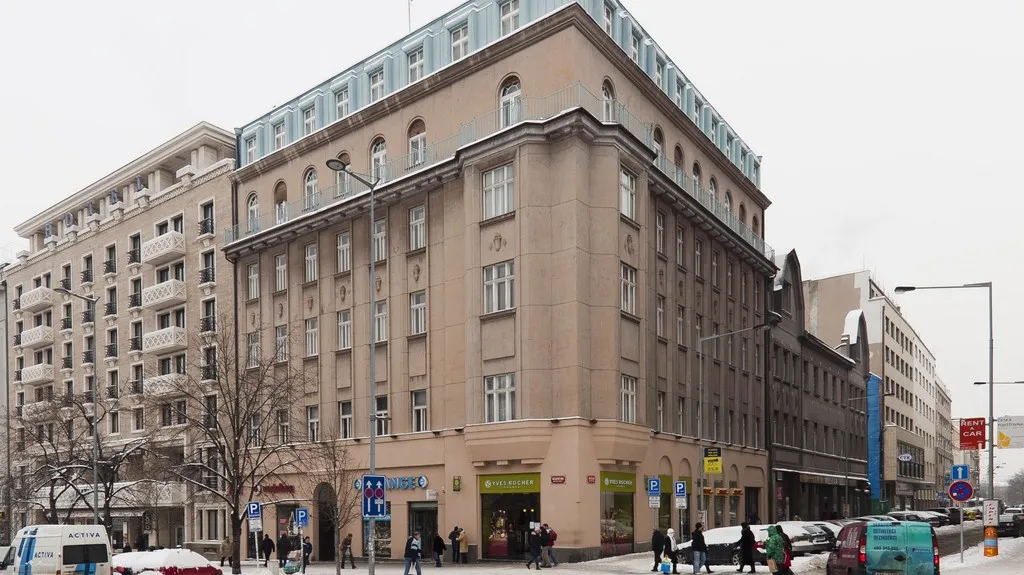 Dům na rohu Václavského náměstí a Opletalovy ulice