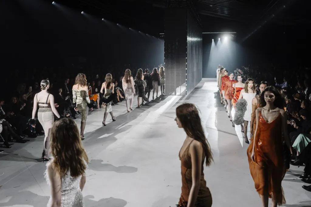 …Zuzana Kubíčková, která se ve své nejnovější kolekci Morphology inspirovala přírodní proměnou…