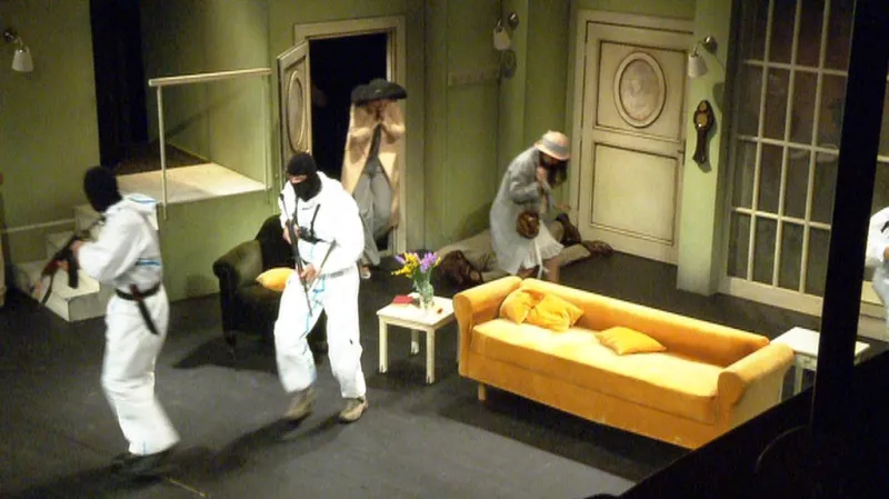 Přepadení divadla Na Fidlovačce