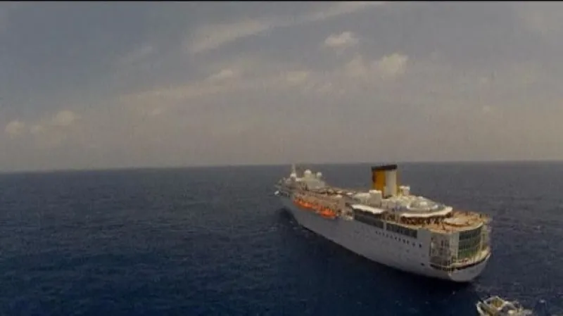 Costa Allegra zakotvila u seychelských břehů