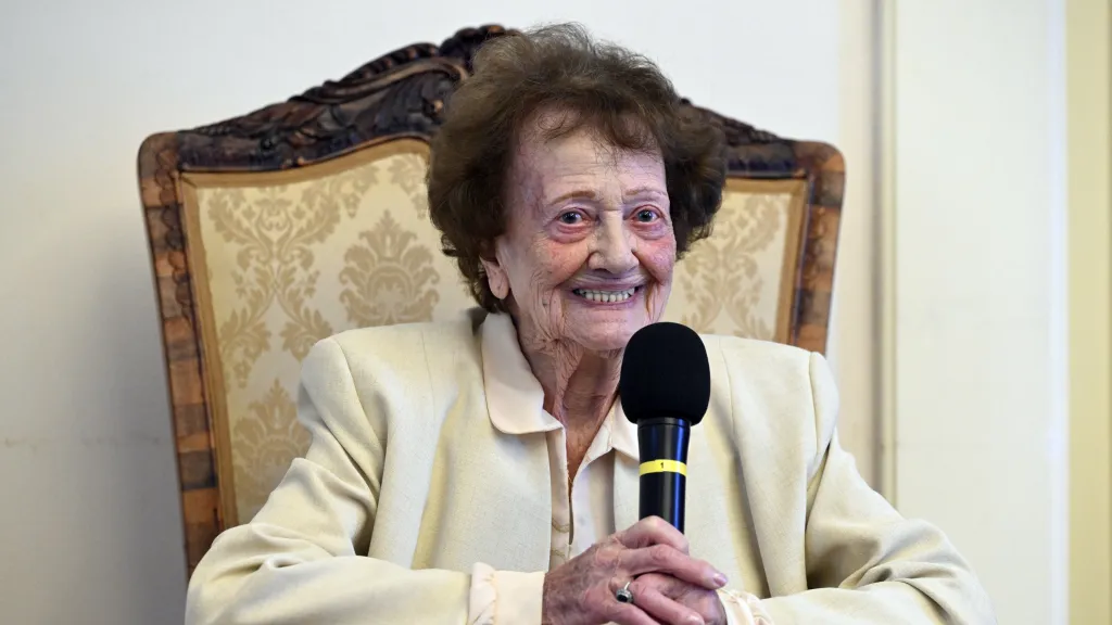 Přeživší holocaustu Dita Krausová na snímku z ledna 2025