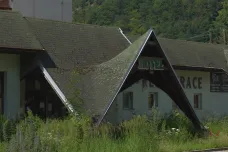 Chátrající hotel v Boskovicích nahradí sportovní hala. Město místo vybíralo řadu let