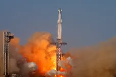 Raketa SpaceX miliardáře Muska vybuchla při testu ještě na zemi