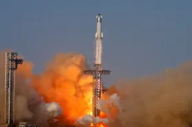 Raketa SpaceX miliardáře Muska vybuchla při testu ještě na zemi