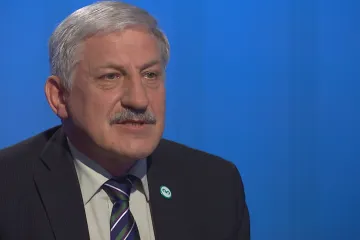 Kdyby Evropa chtěla, dokáže migraci zastavit do čtrnácti dnů, míní europoslanec Payne
