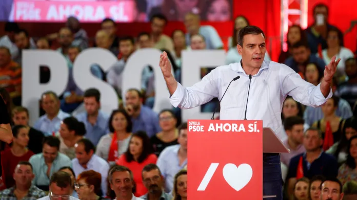 Pedro Sánchez na předvolební akci socialistů