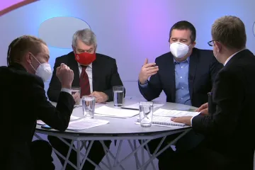 Nouzový stav je nutnost, míní Hamáček. Bartoš chce pozitivně motivovat, Filip zapojení hygieny