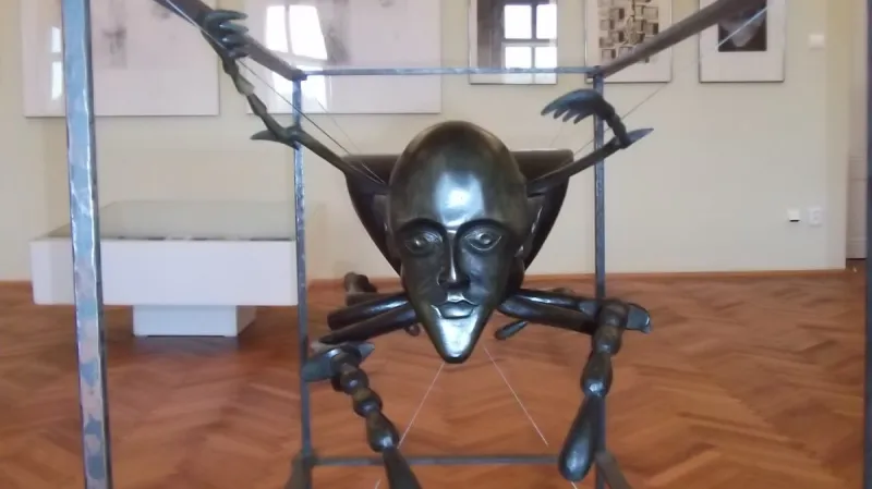 Zámek v Holešově patří Kafkovi a Freudovi