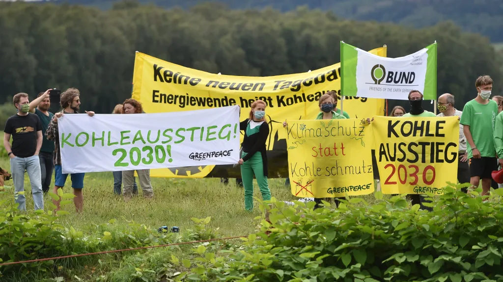 Protest proti plánovanému rozšíření dolu Turów 30. srpna 2020