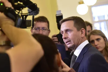 Reportéři ČT popsali možné vazby bývalého ředitele DPP Dvořáka v kauze Dozimetr