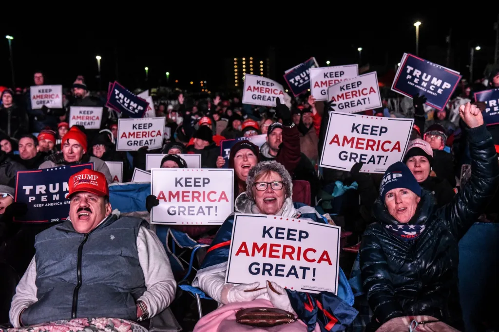 Příznivci a odpůrci Donalda Trumpa se sešli v americkém Wildwoodu