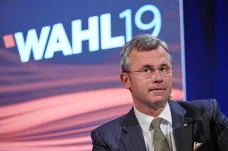 Rakouské svobodné povede za dva týdny do voleb „stranický ideolog“ Hofer