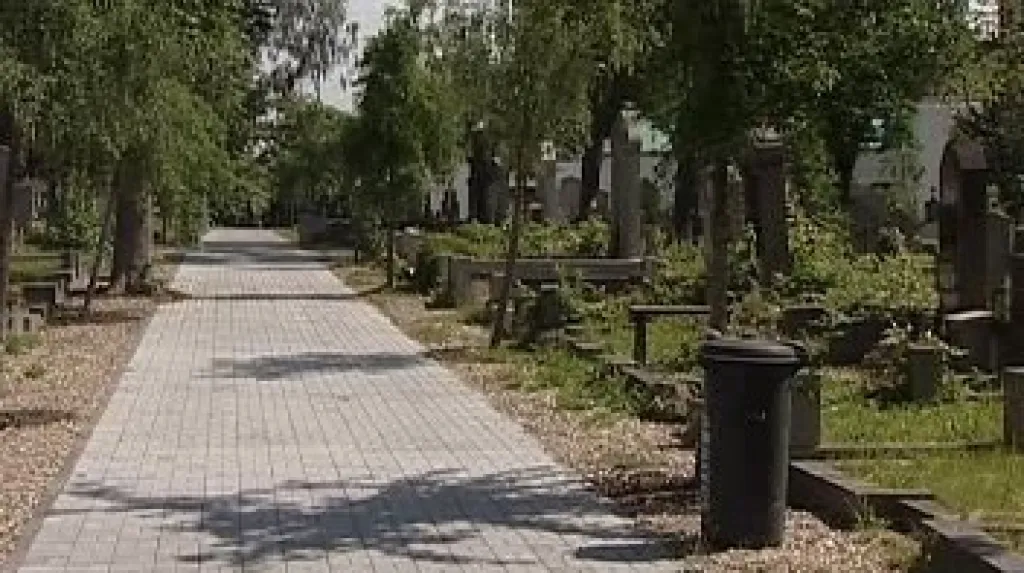 Hřbitov