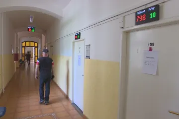Lidé si více půjčují na své útraty. Nabyl objem rizikových úvěrů