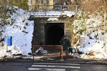 Liberecký propustek z 19. století se změní na podchod. Lidé už nebudou muset přes koleje