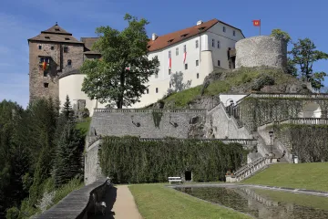 Šlechta na cestách oživí sezonu hradů a zámků, otevřou se nové expozice