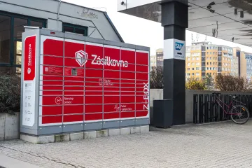 Jídlo i vitaminy se mohou ve výdejních boxech přehřát