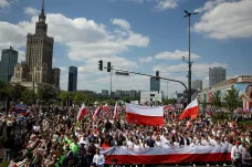 Varšavou pochodovali příznivci obou prezidentských kandidátů