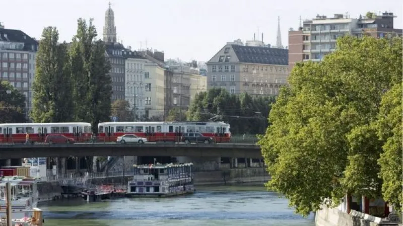 Bolivijský prezident Morales opustil Vídeň