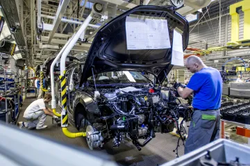 Zaměstnanci Škody letos získají ještě větší bonus. Dubnová výplata se bude pohybovat kolem 100 tisíc 