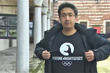 Turečtí Ujgurové vyzývají olympioniky k podpoře lidských práv. Někteří sportovci vyčkávají až na návrat domů