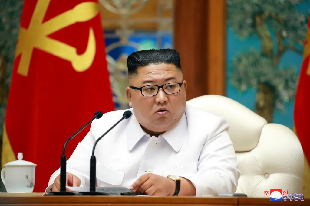 Agentura Reuters převzala tuto fotografii z KCNA (Korejská centrální zpravodajská agentura) 27. července 2020. Datum vytvoření fotografie není známé