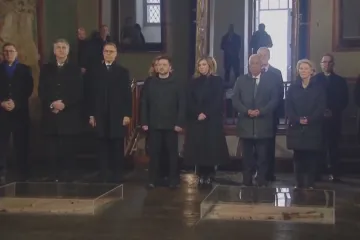 Děláme maximum pro ukončení války, řekl k výročí velké ruské invaze Zelenskyj