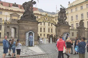 Zavírá se Brána gigantů na Pražském hradě, nebude se konat ani střídání stráží