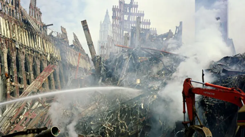 Trosky po zničení dvojčat v roce 2001