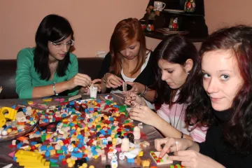 Výstava dřevěných hraček v muzeu v Lomnici nad Popelkou