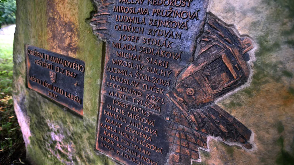 Pomník obětem ústeckého neštěstí