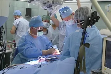 Nemocnice v kraji se musejí vyrovnávat s omezením přesčasů lékařů