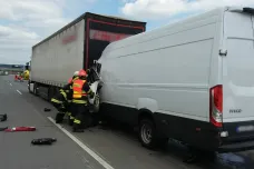 D1 u Ostrovačic byla hodinu neprůjezdná kvůli nehodě dvou nákladních vozů