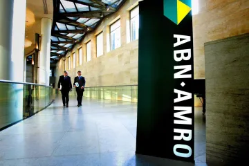 Banky už letos oznámily největší propouštění za pět let, píše Bloomberg