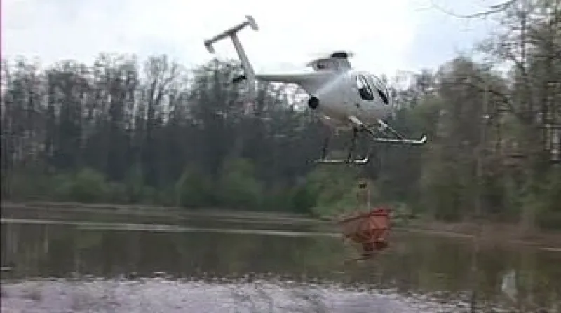 Postřik vrtulníkem