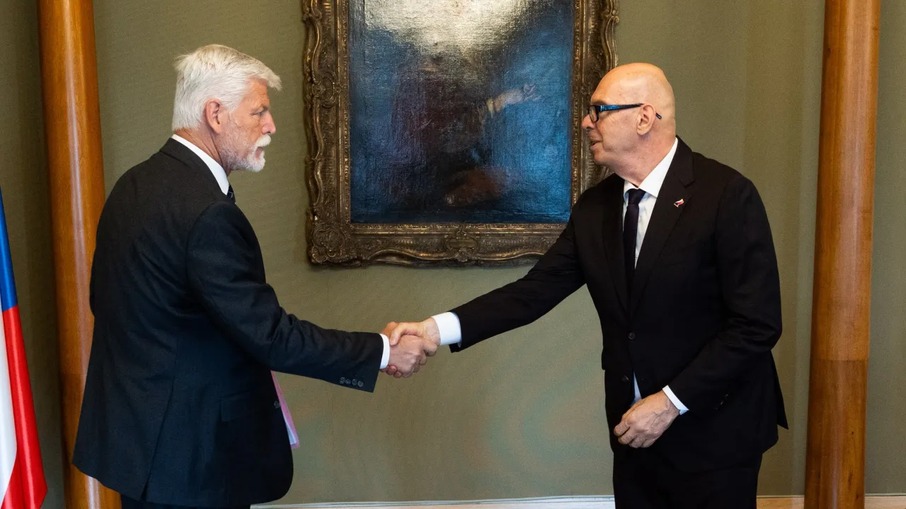 Prezident Pavel požádal Klempíře o debatu o změnách financování ČT a ČRo