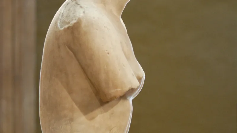 Venuše Mélská z profilu