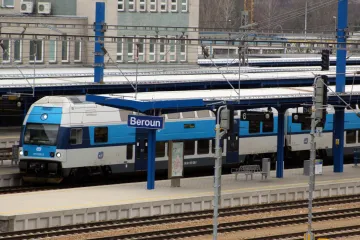 Cestování mezi Prahou a Plzní bude rychlejší díky zmodernizované železniční trati