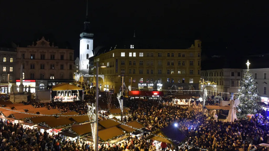 Každý rok navštíví vánoční trhy v Brně stovky tisíc lidí