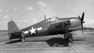 Letadlo Hellcat F6F