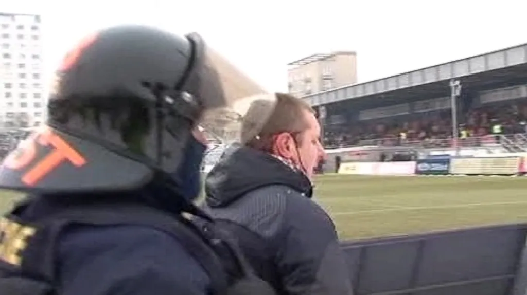 Zásah policie při brněnském utkání