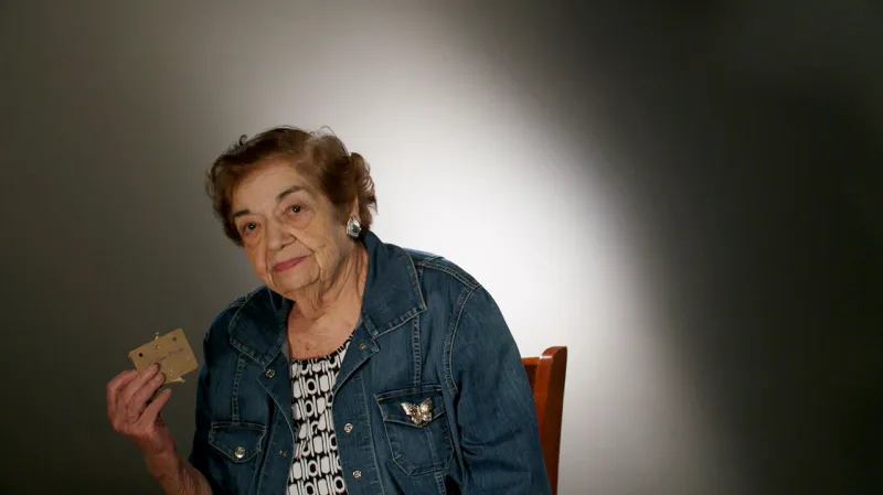 Ela Stein-Weissbergerová v dokumentu Děti v Terezíně