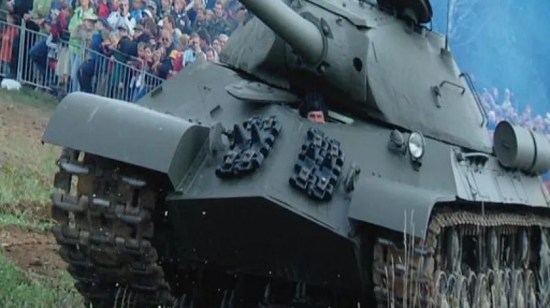 Výstava Bratrské objetí?